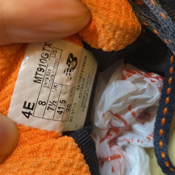 New Balance Trail shoes mens size 8 4E hiking sport - Picture 11 of 11